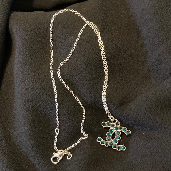 💚CC Silver Necklace with Green Gemstones Charm Pendant - Picture 2 of 4